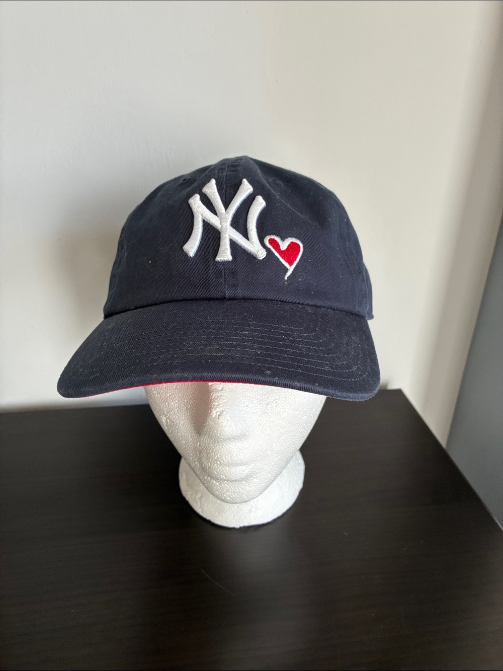 '47 Brand NY Yankees Baseball Cap White Logo and heart
